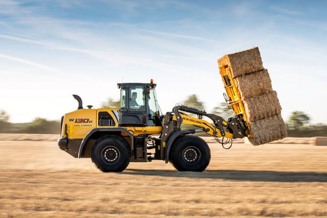 new_holland_pyorakuormaaja_648_18