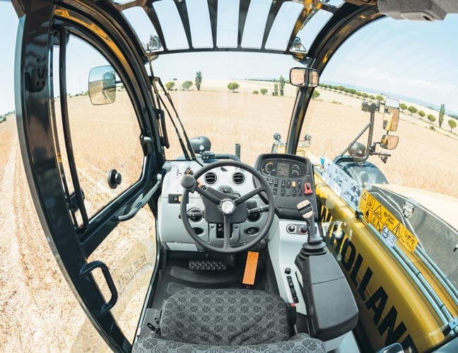 new-holland-kurottaja-648-06