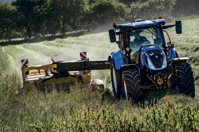 new-holland-traktori-T6180-648-2