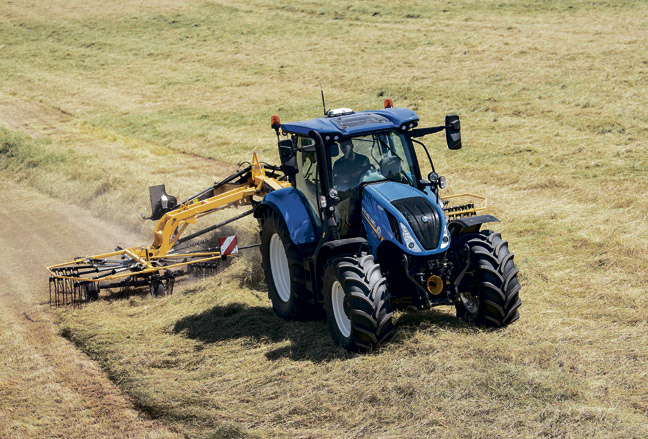 new-holland-traktori-T6180-648-3